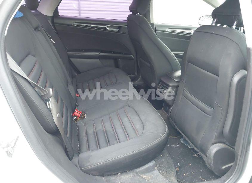 Photo 8 of 2016 Ford Fusion SE (VIN 3FA6P0HDXGR341001)