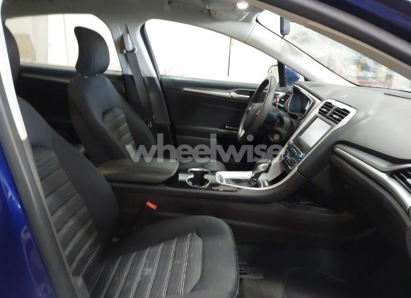 Photo 5 of 2016 Ford Fusion SE (VIN 3FA6P0HDXGR366593)