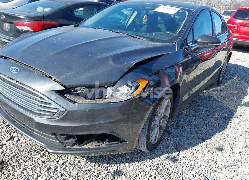 Photo 6 of 2017 Ford Fusion SE (VIN 3FA6P0HDXHR140152)