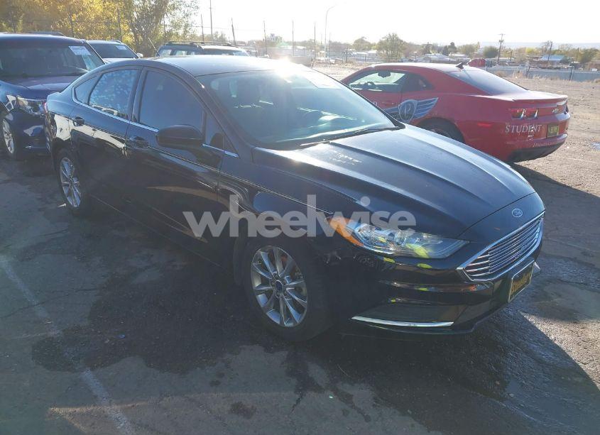 2017 Ford Fusion SE (VIN 3FA6P0HDXHR141396) main photo