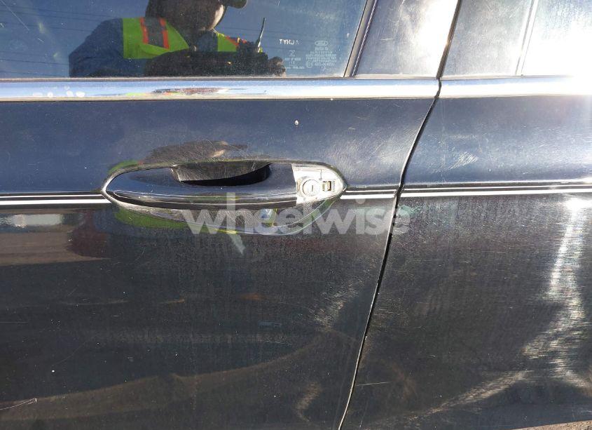 Photo 6 of 2017 Ford Fusion SE (VIN 3FA6P0HDXHR141396)