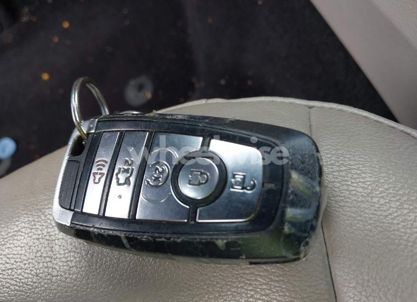 Photo 11 of 2017 Ford Fusion SE (VIN 3FA6P0HDXHR148607)