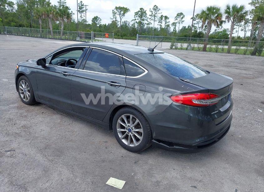 Photo 3 of 2017 Ford Fusion SE (VIN 3FA6P0HDXHR148607)