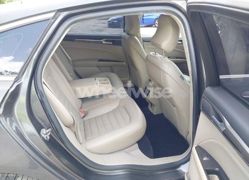 Photo 8 of 2017 Ford Fusion SE (VIN 3FA6P0HDXHR148607)