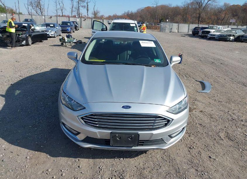 Photo 12 of 2017 Ford Fusion SE (VIN 3FA6P0HDXHR166105)