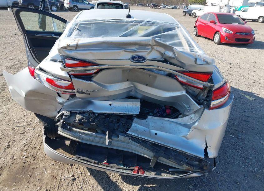 Photo 6 of 2017 Ford Fusion SE (VIN 3FA6P0HDXHR166105)