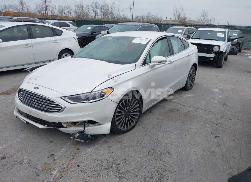 Photo 2 of 2017 Ford Fusion SE (VIN 3FA6P0HDXHR178108)