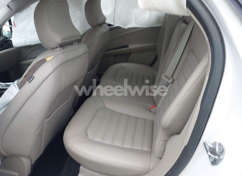 Photo 8 of 2017 Ford Fusion SE (VIN 3FA6P0HDXHR178108)