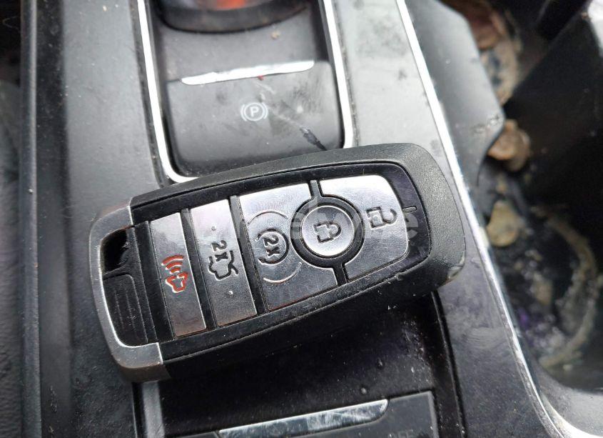 Photo 11 of 2017 Ford Fusion SE (VIN 3FA6P0HDXHR249629)