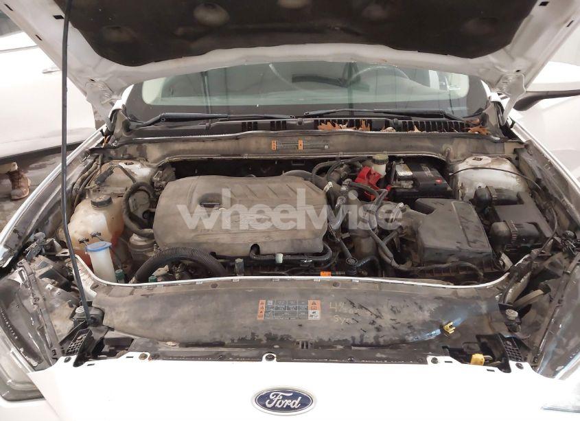 Photo 10 of 2017 Ford Fusion SE (VIN 3FA6P0HDXHR293078)