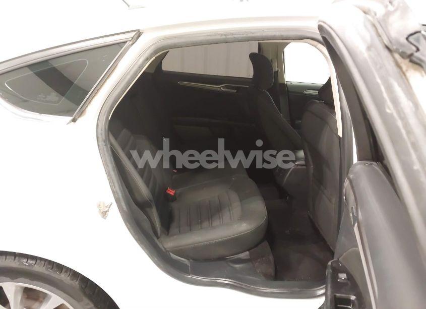 Photo 8 of 2017 Ford Fusion SE (VIN 3FA6P0HDXHR293078)