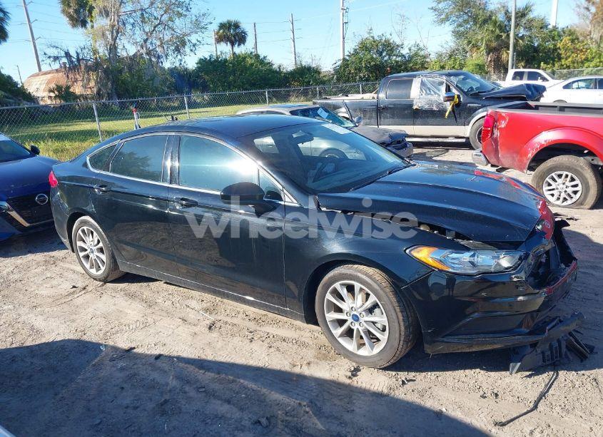 Photo 13 of 2017 Ford Fusion SE (VIN 3FA6P0HDXHR298216)