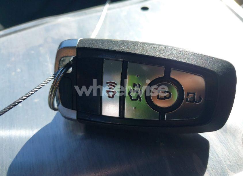 Photo 11 of 2017 Ford Fusion SE (VIN 3FA6P0HDXHR299320)