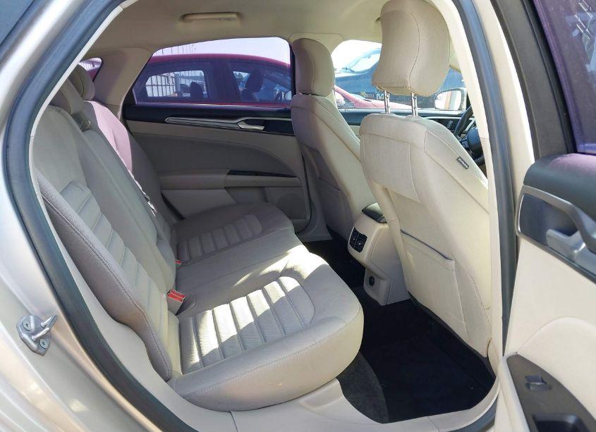 Photo 8 of 2017 Ford Fusion SE (VIN 3FA6P0HDXHR367230)