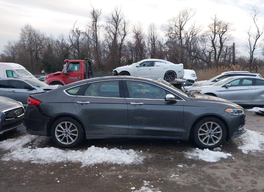 Photo 13 of 2017 Ford Fusion SE (VIN 3FA6P0HDXHR390779)