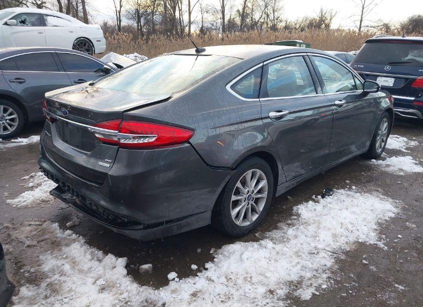 Photo 4 of 2017 Ford Fusion SE (VIN 3FA6P0HDXHR390779)