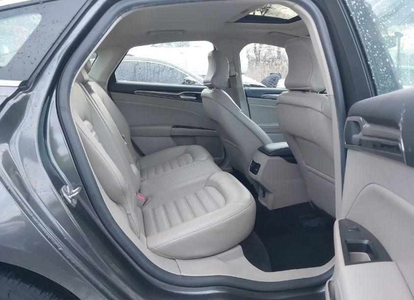 Photo 8 of 2017 Ford Fusion SE (VIN 3FA6P0HDXHR390779)