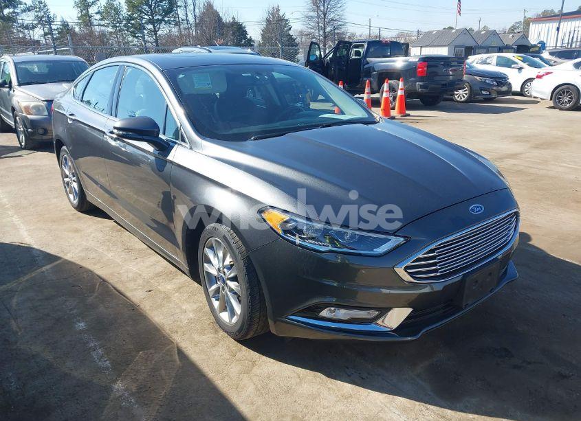 2017 Ford Fusion SE (VIN 3FA6P0HDXHR401988) main photo