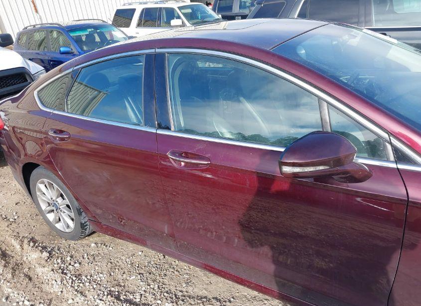 Photo 13 of 2017 Ford Fusion SE (VIN 3FA6P0HDXHR404471)