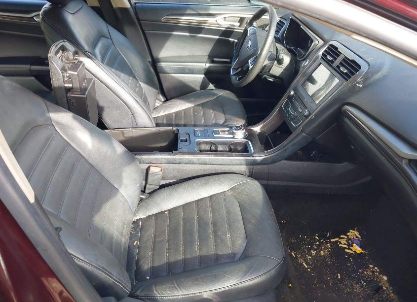 Photo 5 of 2017 Ford Fusion SE (VIN 3FA6P0HDXHR404471)