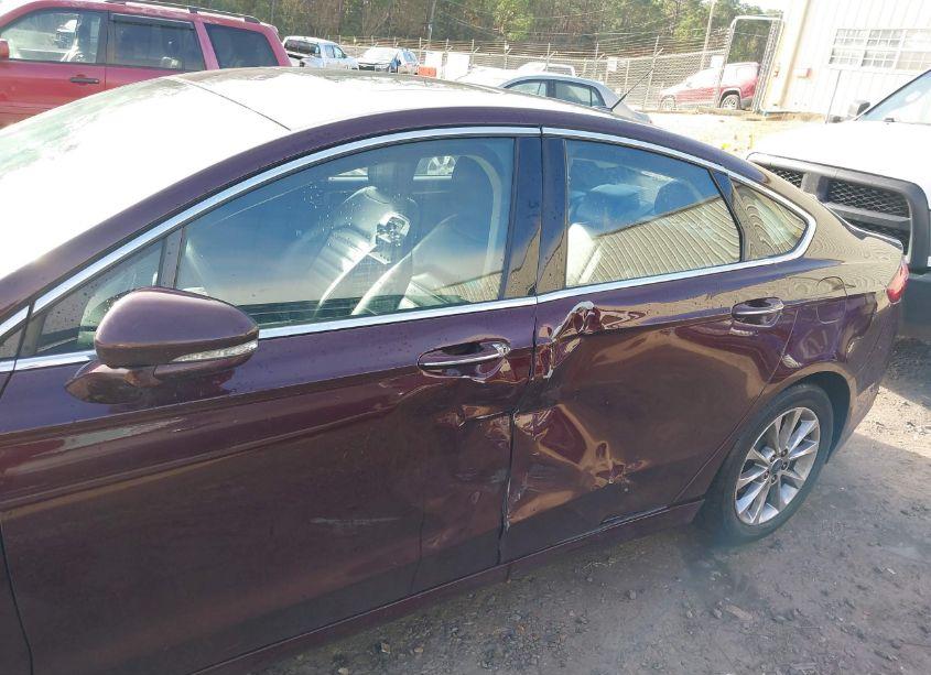 Photo 6 of 2017 Ford Fusion SE (VIN 3FA6P0HDXHR404471)