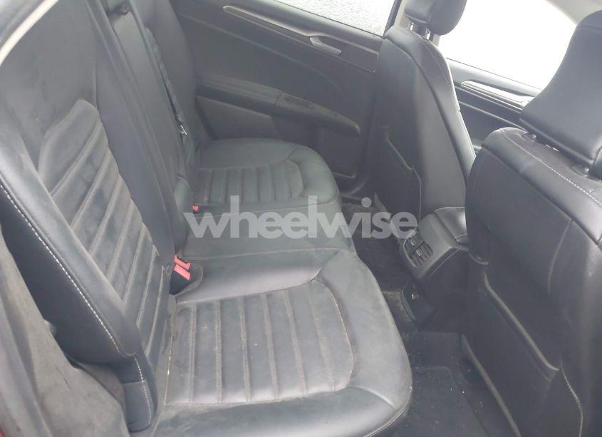 Photo 8 of 2017 Ford Fusion SE (VIN 3FA6P0HDXHR405619)