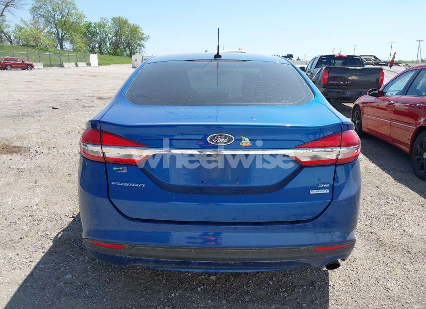 Photo 16 of 2018 Ford Fusion SE (VIN 3FA6P0HDXJR167017)