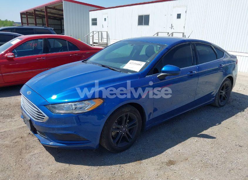 Photo 2 of 2018 Ford Fusion SE (VIN 3FA6P0HDXJR167017)