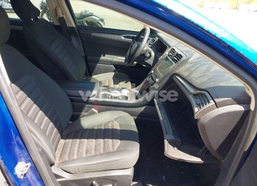 Photo 5 of 2018 Ford Fusion SE (VIN 3FA6P0HDXJR167017)