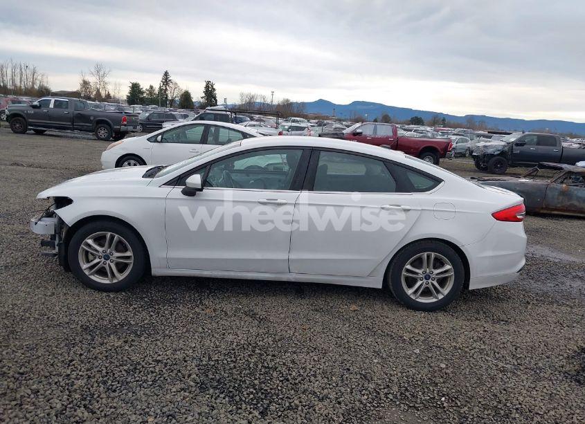 Photo 15 of 2018 Ford Fusion SE (VIN 3FA6P0HDXJR187798)