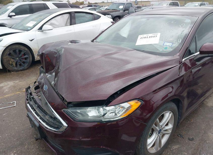 Photo 6 of 2018 Ford Fusion SE (VIN 3FA6P0HDXJR231511)
