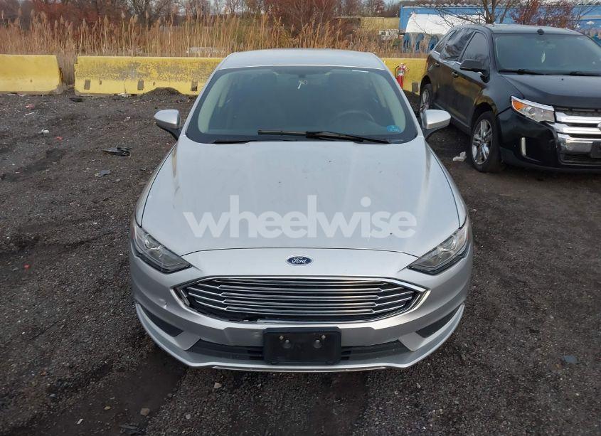 Photo 12 of 2018 Ford Fusion SE (VIN 3FA6P0HDXJR237504)