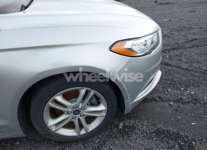 Photo 17 of 2018 Ford Fusion SE (VIN 3FA6P0HDXJR237504)