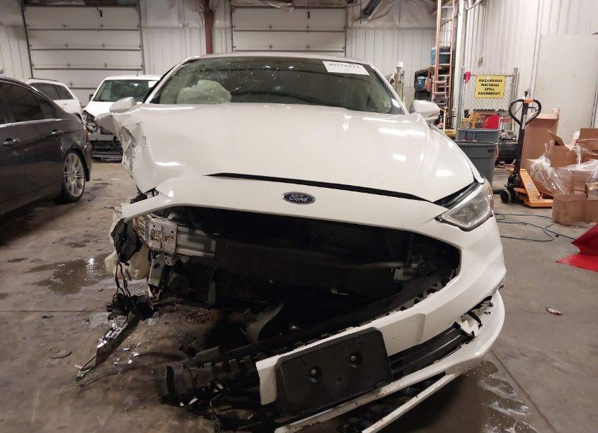 Photo 13 of 2018 Ford Fusion SE (VIN 3FA6P0HDXJR256862)