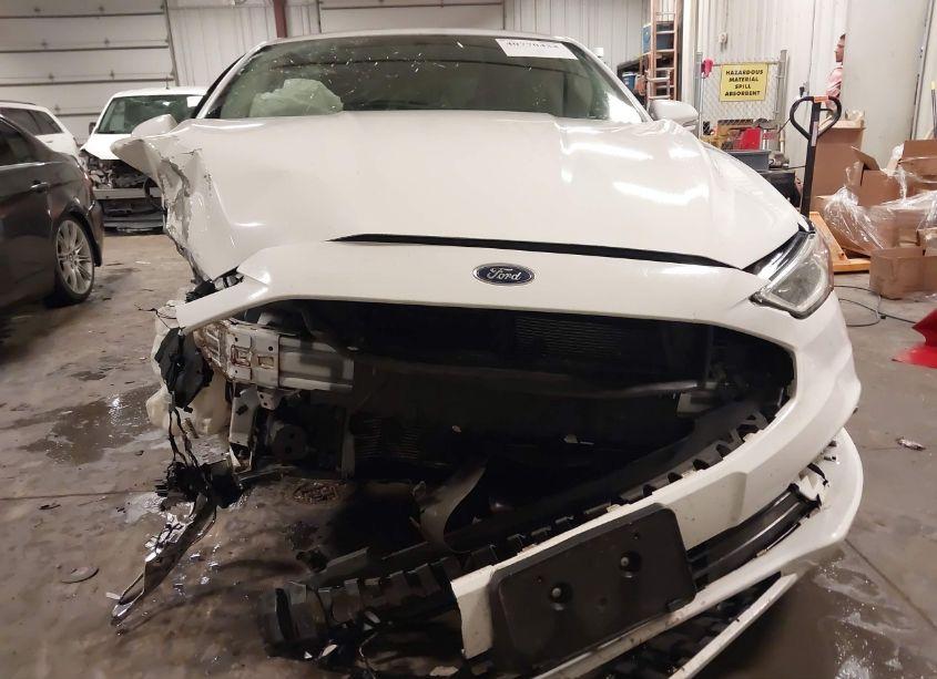 Photo 21 of 2018 Ford Fusion SE (VIN 3FA6P0HDXJR256862)