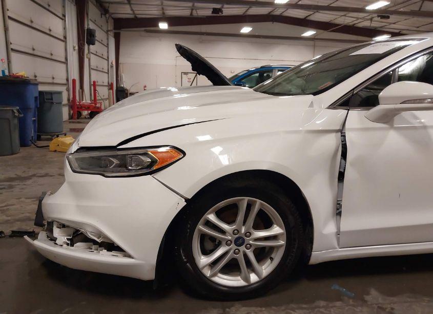 Photo 6 of 2018 Ford Fusion SE (VIN 3FA6P0HDXJR256862)