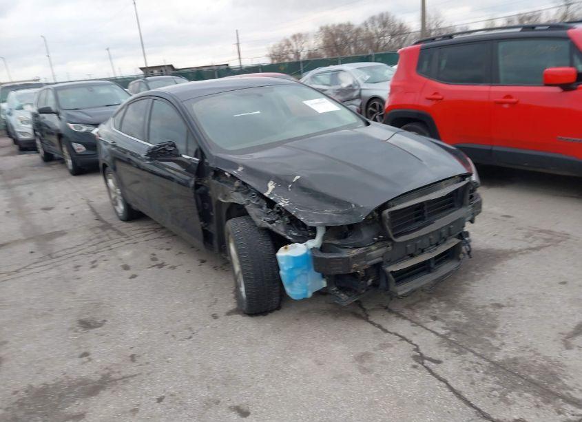 2018 Ford Fusion SE (VIN 3FA6P0HDXJR265982) main photo