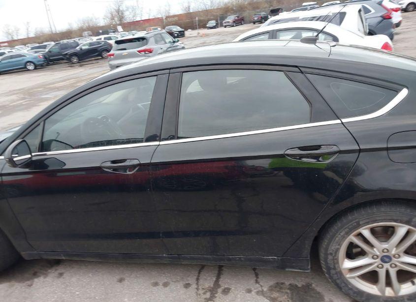 Photo 15 of 2018 Ford Fusion SE (VIN 3FA6P0HDXJR265982)