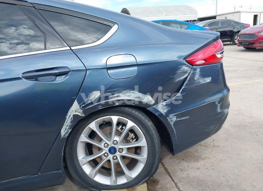 Photo 17 of 2019 Ford Fusion SE (VIN 3FA6P0HDXKR250609)