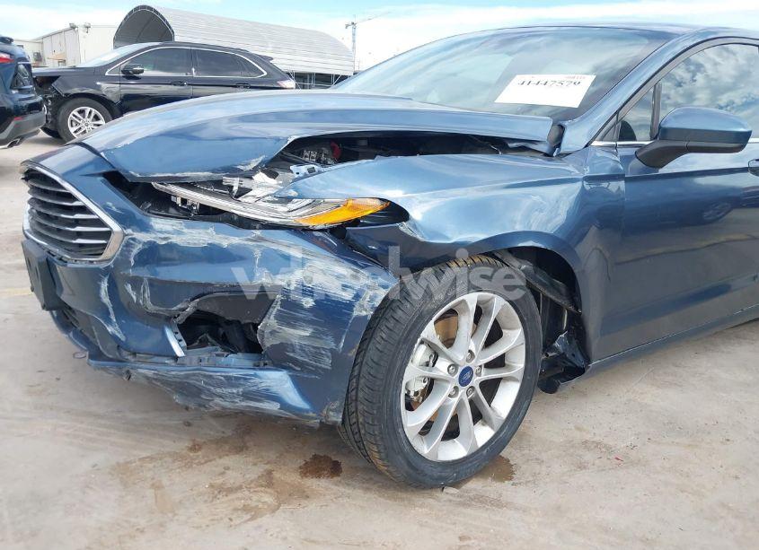 Photo 6 of 2019 Ford Fusion SE (VIN 3FA6P0HDXKR250609)