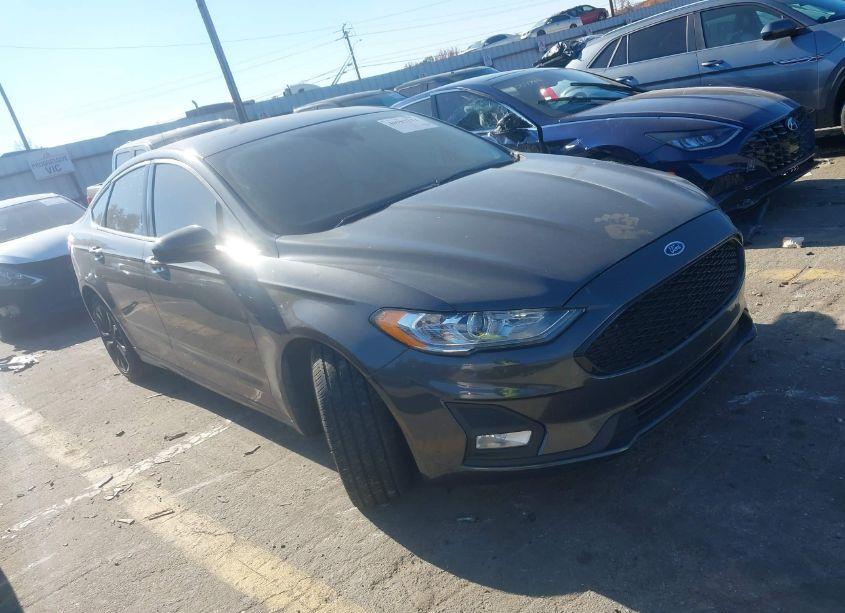 2019 Ford Fusion SE (VIN 3FA6P0HDXKR280208) main photo