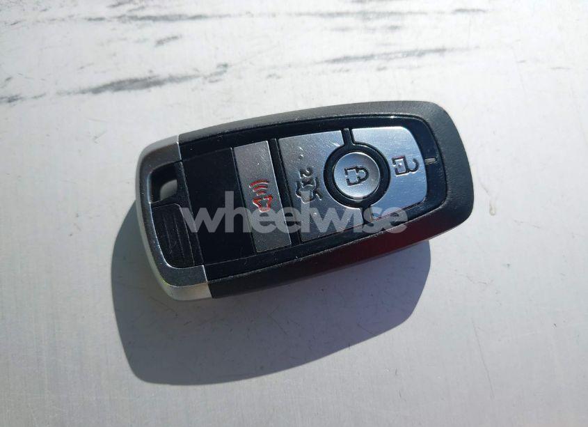 Photo 11 of 2019 Ford Fusion SE (VIN 3FA6P0HDXKR282850)