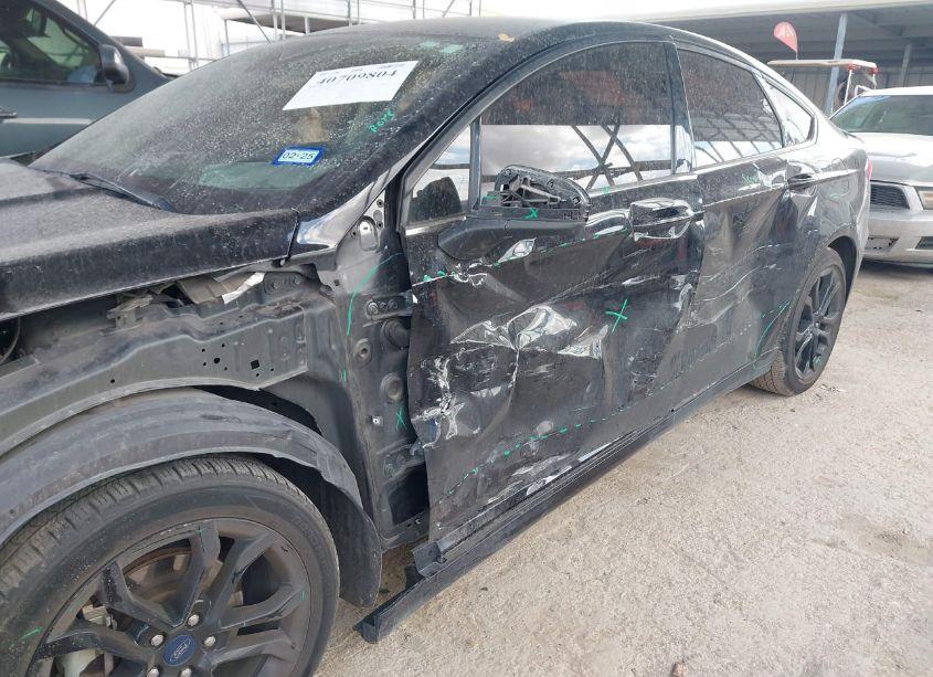 Photo 6 of 2020 Ford Fusion SE (VIN 3FA6P0HDXLR120086)