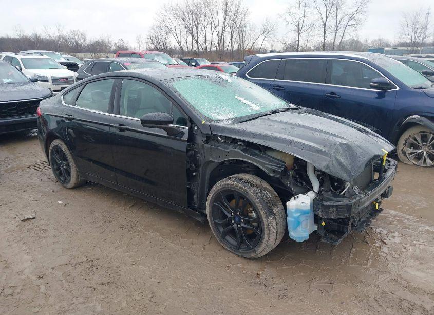 2020 Ford Fusion SE (VIN 3FA6P0HDXLR125093) main photo