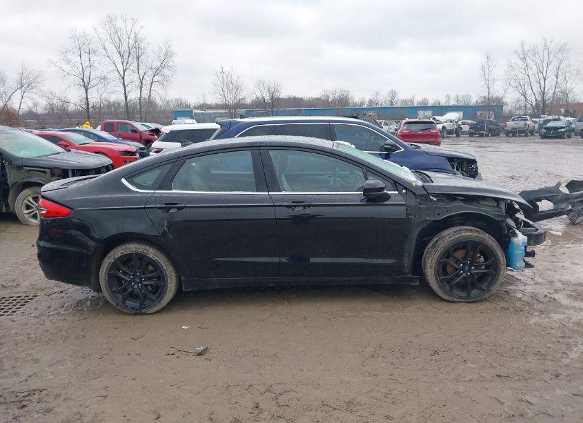 Photo 14 of 2020 Ford Fusion SE (VIN 3FA6P0HDXLR125093)