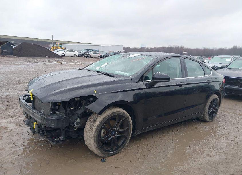 Photo 15 of 2020 Ford Fusion SE (VIN 3FA6P0HDXLR125093)