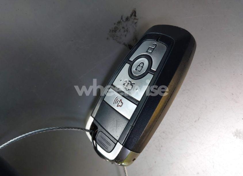 Photo 11 of 2020 Ford Fusion SE (VIN 3FA6P0HDXLR160183)