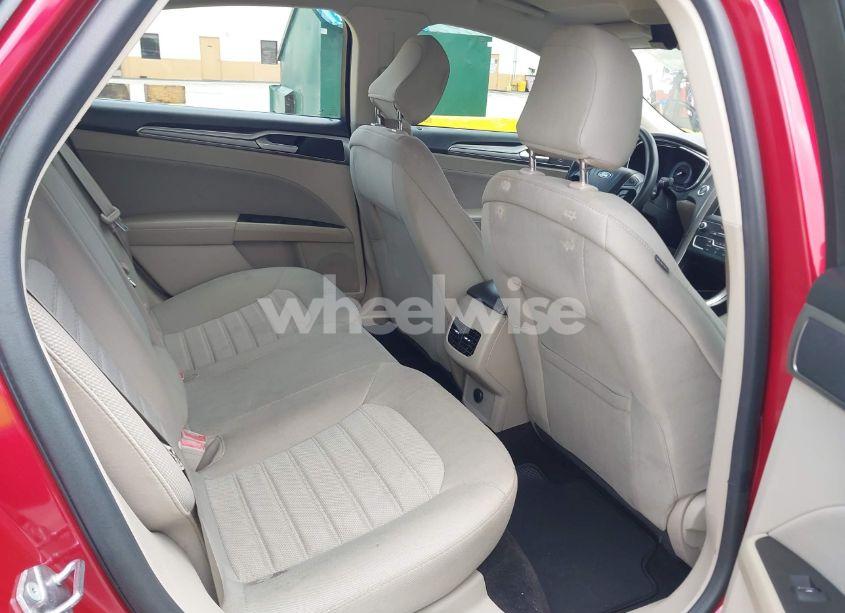 Photo 8 of 2020 Ford Fusion SE (VIN 3FA6P0HDXLR160183)