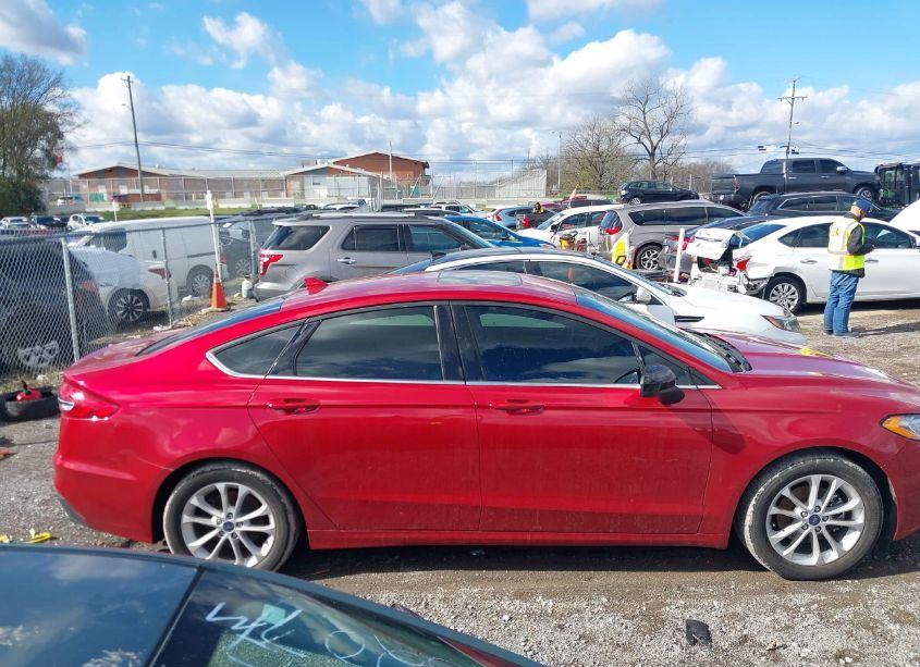 Photo 13 of 2020 Ford Fusion SE (VIN 3FA6P0HDXLR162063)