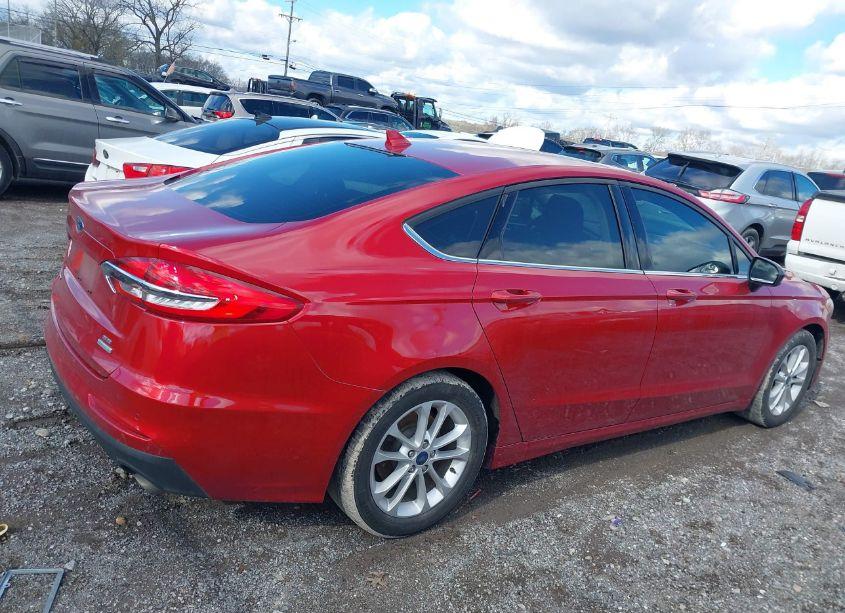 Photo 4 of 2020 Ford Fusion SE (VIN 3FA6P0HDXLR162063)